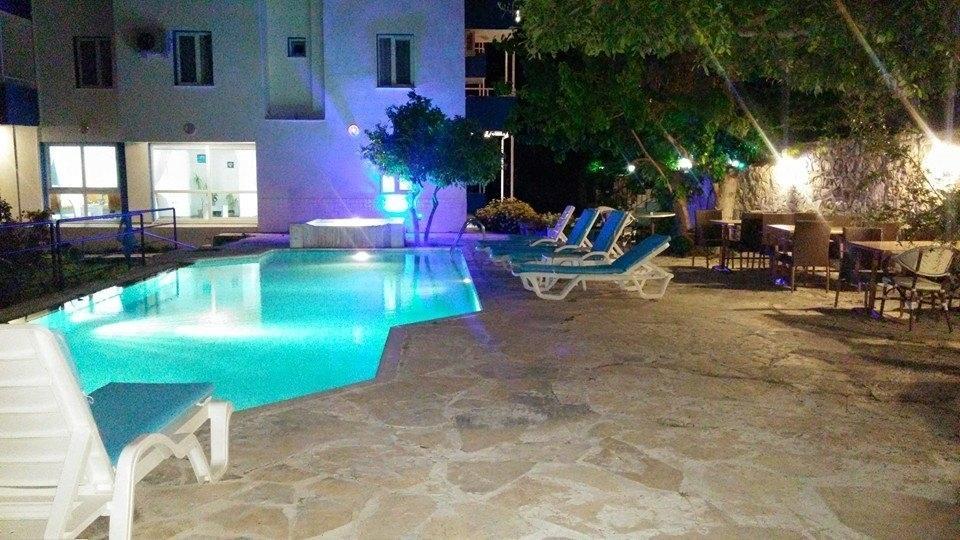 Parla Apart Hotel Çeşme Extérieur photo