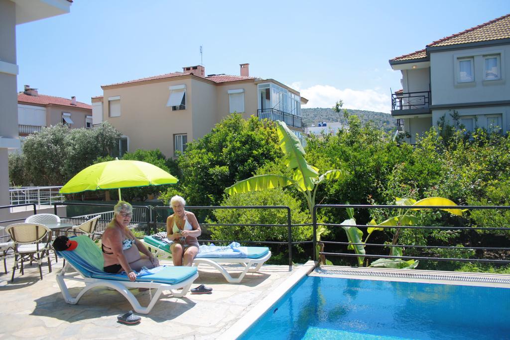 Parla Apart Hotel Çeşme Extérieur photo