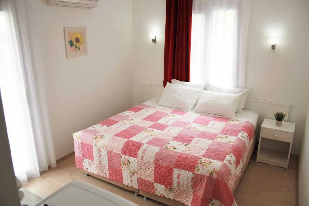 Parla Apart Hotel Çeşme Extérieur photo