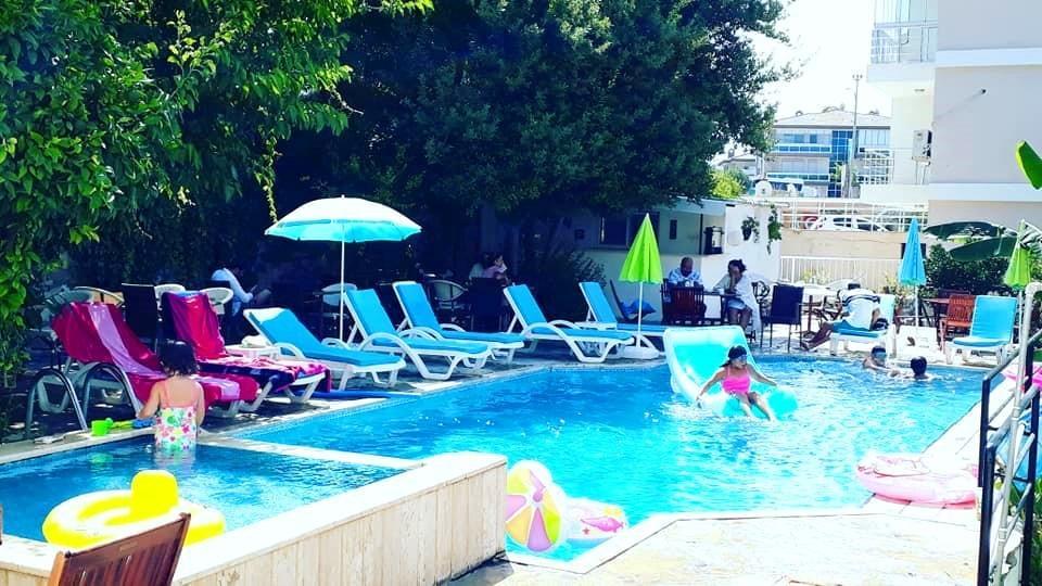 Parla Apart Hotel Çeşme Extérieur photo